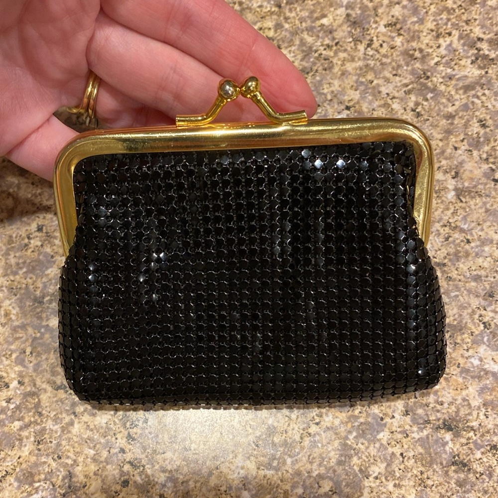 Dressy Fancy Coin Purse Bag With Kisslock Black and Gold Colored - Picture 11 of 17